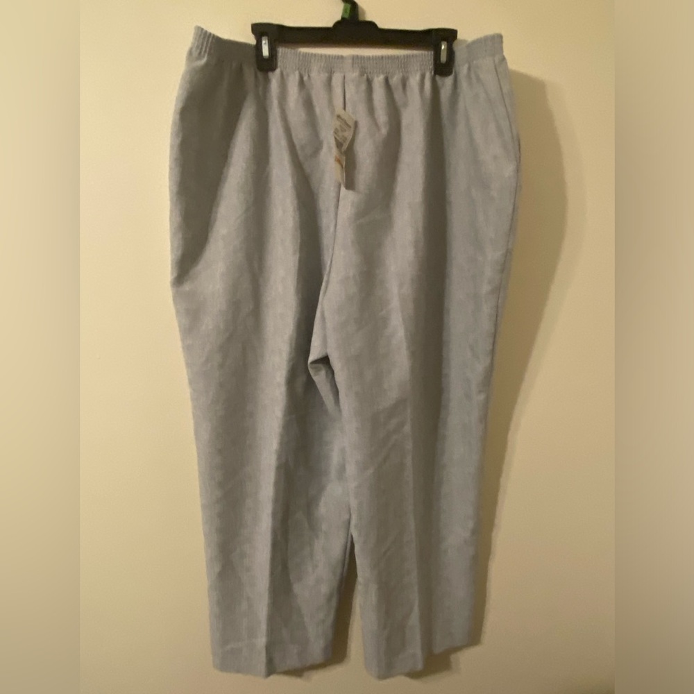 New NOS Alfred Dunner Gray Straight Leg Elastic Waistband Dress‎ Slacks Size 24W - Picture 2 of 3